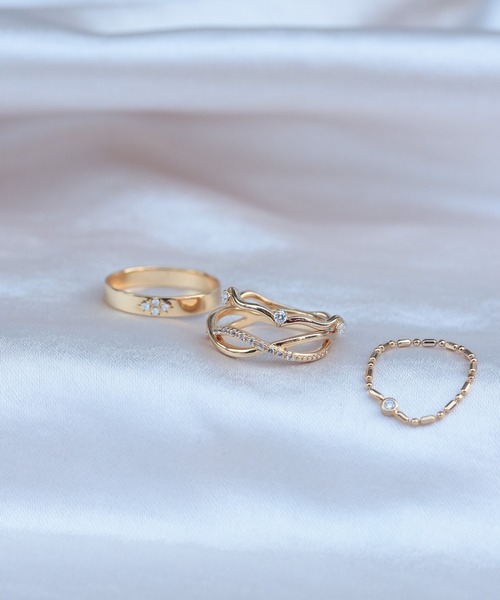 NOIR DE POUPEE（ノワールドプーペ）の「【WEB限定】K18vermeil ダイヤモンド3石 ニュアンスリング（リング・レディース・ゴールド・#11/#13/#15）」の20枚目の写真