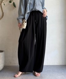 ナイロンストレッチタックギャザーパンツ