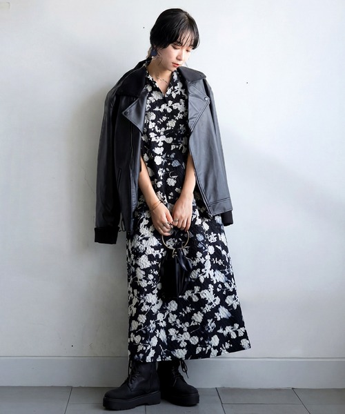 antiqua(アンティカ)の「半袖 花柄 ロング シャツワンピース(シャツワンピース・レディース・ブラック・ONESIZE)」の3枚目の写真