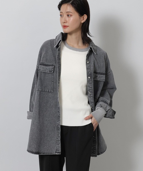 LAKOLE（ラコレ）の「カラーデニムシャツ / 642764（シャツ/ブラウス・レディース・ピンク/ブラック/ライトインディゴブルー/ベージュ・LARGE/MEDIUM）」の2枚目の写真