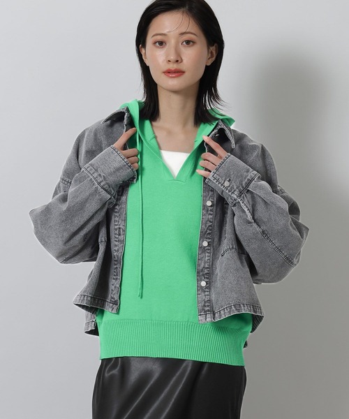 LAKOLE（ラコレ）の「カラーデニムシャツ / 642764（シャツ/ブラウス・レディース・ピンク/ブラック/ライトインディゴブルー/ベージュ・LARGE/MEDIUM）」の12枚目の写真