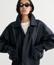 Bie（ビエ）の「シャーリングショートジャケット（ブルゾン）」