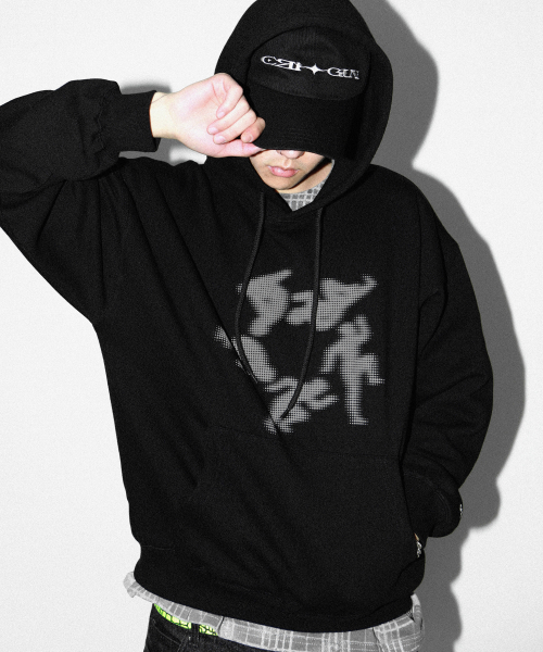 CRIGUN(クリガン)の「DOT RUSH LOGO HOODIE BLACK(パーカー・レディース・ブラック・MEDIUM/LARGE/X-LARGE/XX-LARGE)」の2枚目の写真