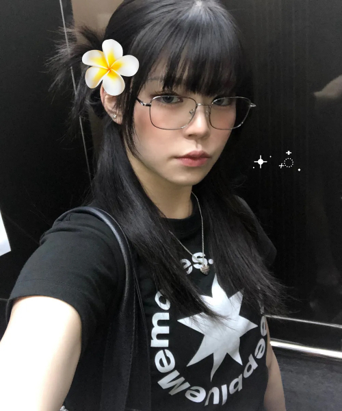 mydeepbluememories（マイディープブルーメモリーズ）の「(W)MM CROP ROUND LOGO TEE (BLACK)（Tシャツ/カットソー・レディース・ブラック・FREE）」の3枚目の写真
