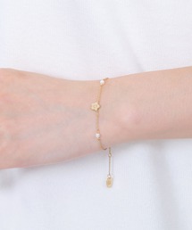 MARY QUANT(�}���[�N�����g)�̃X�e�[�V�����p�[�� �u���X���b�g(�u���X���b�g)