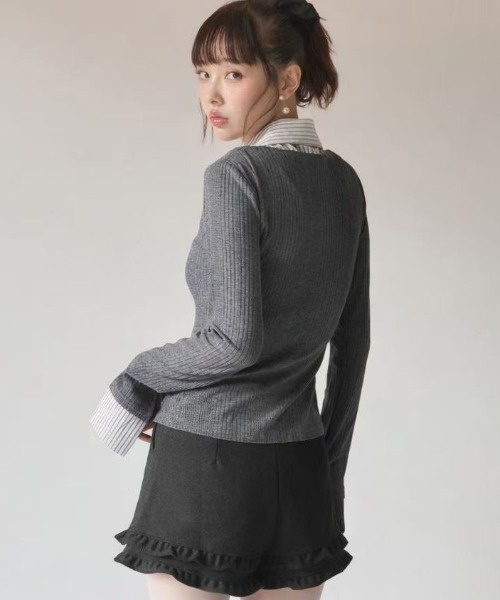 Nadana(ナダナ)の「裾フリルショートパンツ(その他パンツ・レディース・チャコールグレー/ブラック・SMALL/MEDIUM)」の12枚目の写真