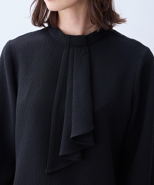 A/C DESIGN BY ALPHA CUBIC（エーシーデザインバイアルファキュービック）の「ジャガードボウタイブラウス（シャツ/ブラウス・レディース・オフホワイト/ブラック・9号/11号）」の10枚目の写真