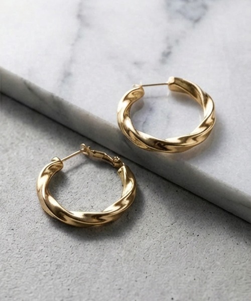 DELI by】ツイストゴールドフープピアス（ピアス（両耳用））｜STYLE