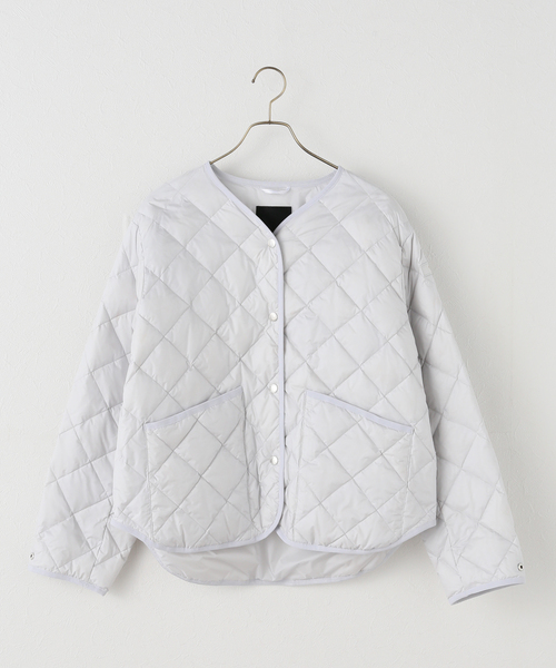 TATRAS CONCEPT STORE(タトラスコンセプトストア)の「【WEB+一部店舗限定】TATRAS / タトラス LARISSA ラリッサ(ダウンジャケット/コート・レディース・ライトグレー/ブラック・MEDIUM/LARGE)」の2枚目の写真