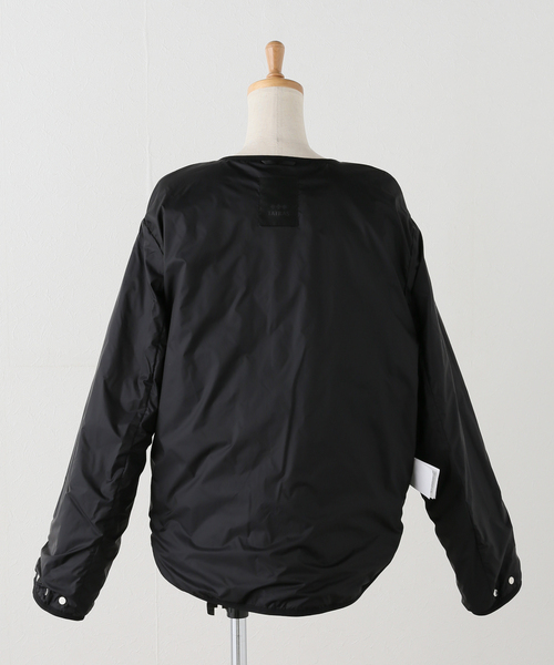 TATRAS CONCEPT STORE(タトラスコンセプトストア)の「【WEB+一部店舗限定】TATRAS / タトラス LARISSA ラリッサ(ダウンジャケット/コート・レディース・ライトグレー/ブラック・MEDIUM/LARGE)」の10枚目の写真