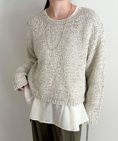 fredy emue(フレディエミュ)の「ペプラムシアーボリュームブラウス(シャツ/ブラウス・レディース・ライトグリーン/ブラック/オフホワイト・38)」の14枚目の写真