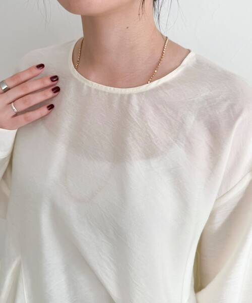 fredy emue(フレディエミュ)の「ペプラムシアーボリュームブラウス(シャツ/ブラウス・レディース・ライトグリーン/ブラック/オフホワイト・38)」の20枚目の写真