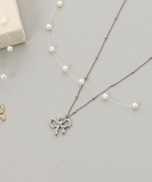MAJESTIC LEGON(マジェスティックレゴン)の「パール×リボンモチーフ2連ネックレス(ネックレス・レディース・シルバー/ゴールド・FREE)」の6枚目の写真