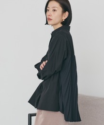 【イージーケア】バックプリーツシャツ