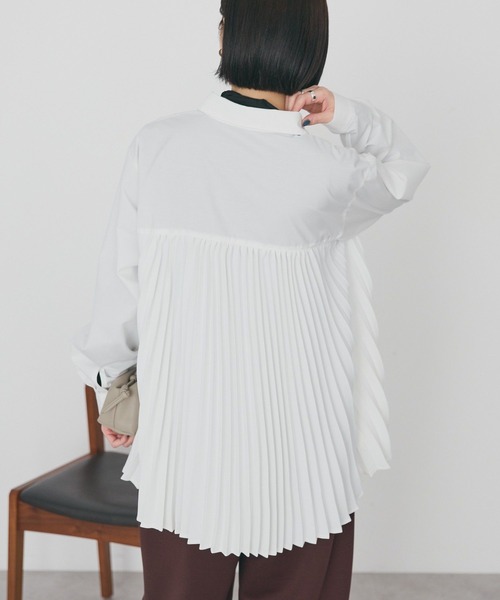 AMERICAN HOLIC(アメリカンホリック)の「【イージーケア】バックプリーツシャツ(シャツ/ブラウス・レディース・オフホワイト/サックスブルー/ブラック・M/L)」の10枚目の写真