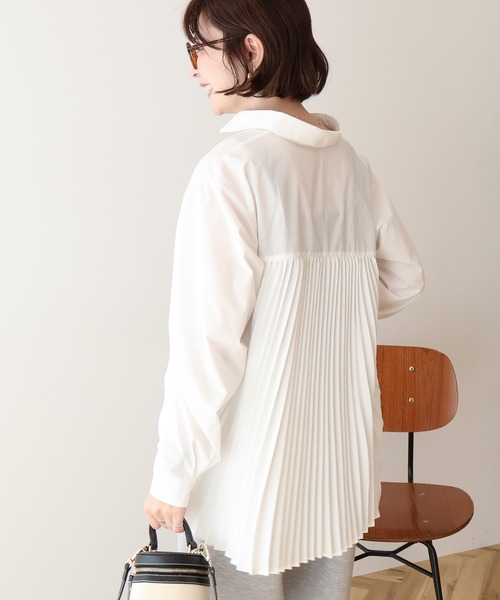 AMERICAN HOLIC(アメリカンホリック)の「【イージーケア】バックプリーツシャツ(シャツ/ブラウス・レディース・オフホワイト/サックスブルー/ブラック・M/L)」の17枚目の写真
