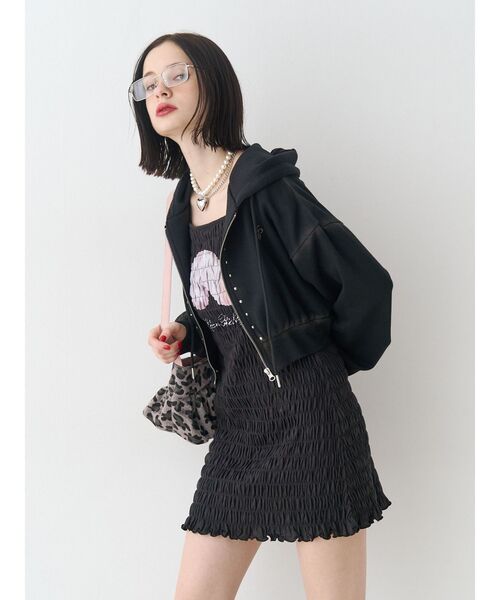 jouetie（ジュエティ）の「スタッズコンパクトジップスウェットフーディ/パーカー【セットアップ対応】（パーカー・レディース・グレー/ブラック・MEDIUM）」の20枚目の写真