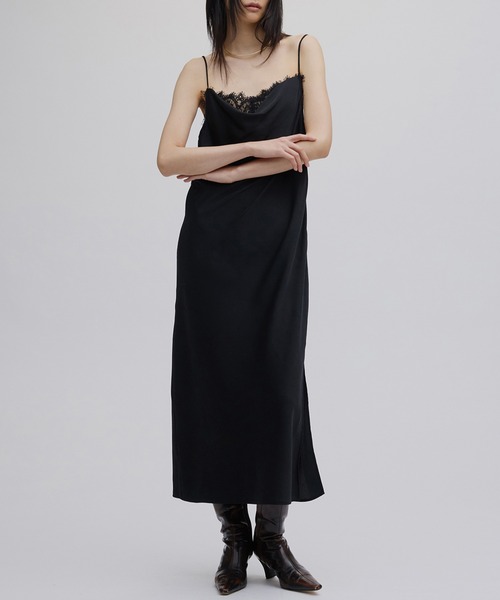 Ameri（アメリ）の「SHEER LAYERED SATIN DRESS（ドレス・レディース・ブラック・MEDIUM/SMALL）」の11枚目の写真