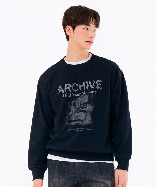 CHASECULT（チェイスカルト）の「男性レトログラフィックスウェットシャツ-FARK5118B04（スウェット・メンズ・ネイビー・100/110/95/105）」の4枚目の写真