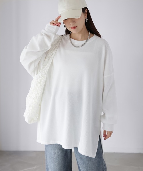 Riberry(リベリー)の「オーバーサイズワッフルプルオーバートップス(Tシャツ/カットソー・レディース・オフホワイト/杢グレー/チャコールグレー・FREE)」の11枚目の写真