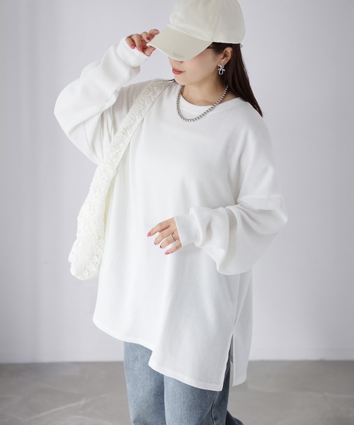 Riberry(リベリー)の「オーバーサイズワッフルプルオーバートップス(Tシャツ/カットソー・レディース・オフホワイト/杢グレー/チャコールグレー・FREE)」の12枚目の写真