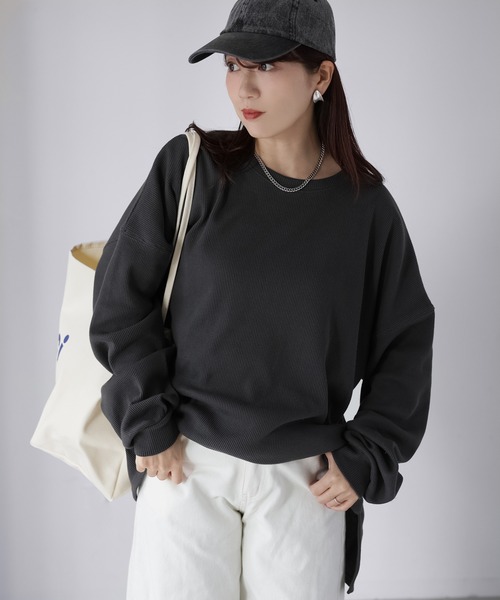 Riberry(リベリー)の「オーバーサイズワッフルプルオーバートップス(Tシャツ/カットソー・レディース・オフホワイト/杢グレー/チャコールグレー・FREE)」の19枚目の写真