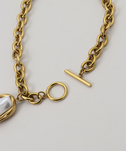 Spick & Span（スピックアンドスパン）の「MERAKI / メラキ Oval Pearl ネックレス（ネックレス・レディース・ゴールド・FREE）」の4枚目の写真