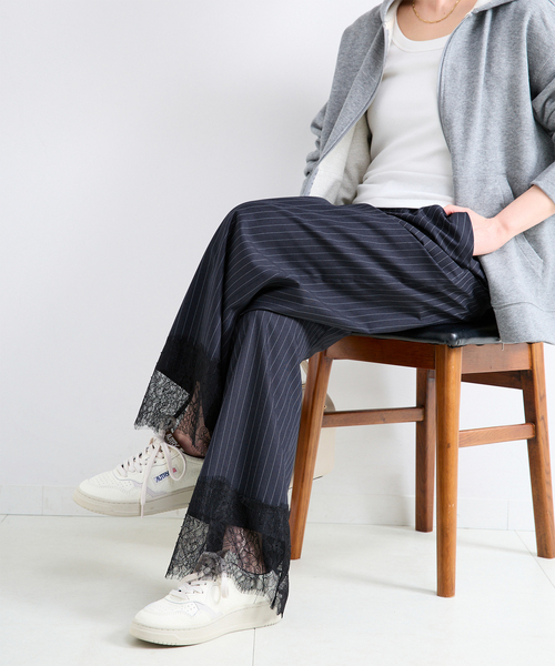 B.C STOCK(ベーセーストック)の「【一部WEB限定カラーあり】手洗い可 / レースヘムパンツ(その他パンツ・レディース・ブラック/チャコールグレー/ダークブルー・FREE)」の1枚目の写真