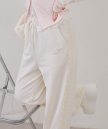 Another Branch olive des olive（アナザーブランチオリーブデオリーブ）の「【セットアップ対応】レース付スウェットパンツ（スウェットパンツ）」