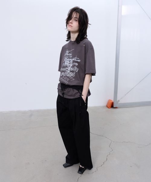 LCDC TM(エルシーディーシーティーエム)の「DISTRESSED OVERSIZED T-SHIRT (GREY)(Tシャツ/カットソー・レディース・その他・OS)」の5枚目の写真