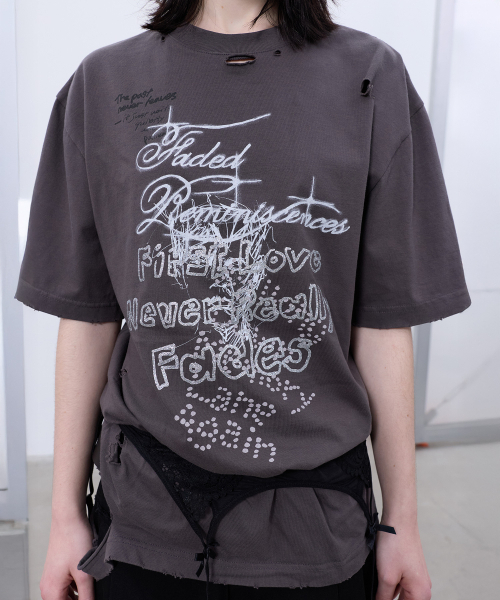 LCDC TM(エルシーディーシーティーエム)の「DISTRESSED OVERSIZED T-SHIRT (GREY)(Tシャツ/カットソー・レディース・その他・OS)」の8枚目の写真