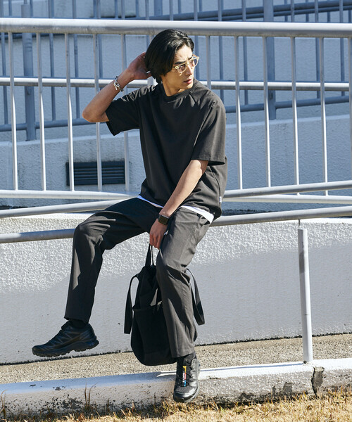 FREAK'S STORE（フリークスストア）の「<UVカット・接触冷感・吸水速乾> AiRide/エアライド リラックスフィット ラグランショートスリーブ  プルオーバー/ヘムコード 限定展開（Tシャツ/カットソー・メンズ・チャコールグレー/ブラック/ネイビー/ブラウン・SMALL/LARGE/MEDIUM）」の13枚目の写真
