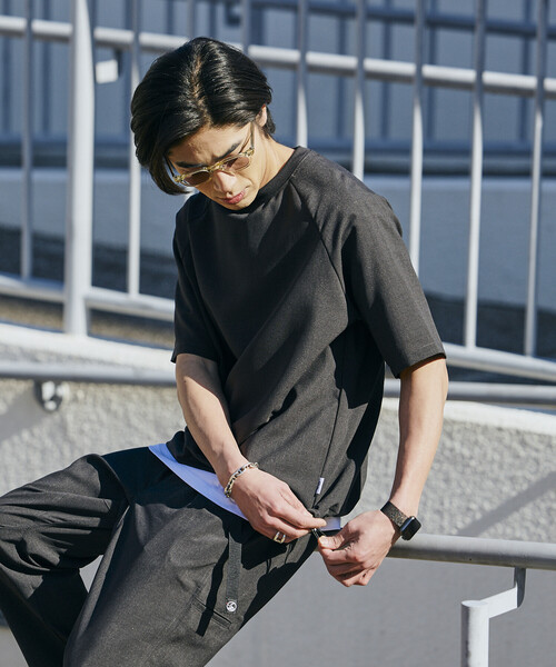 FREAK'S STORE（フリークスストア）の「<UVカット・接触冷感・吸水速乾> AiRide/エアライド リラックスフィット ラグランショートスリーブ  プルオーバー/ヘムコード 限定展開（Tシャツ/カットソー・メンズ・チャコールグレー/ブラック/ネイビー/ブラウン・SMALL/LARGE/MEDIUM）」の21枚目の写真