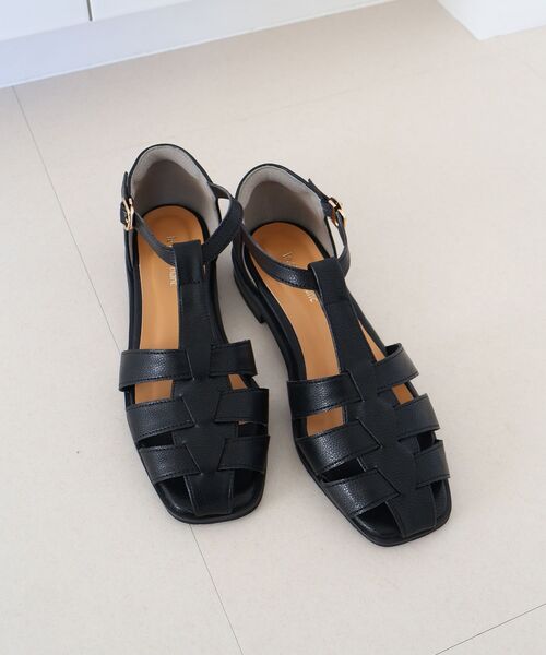 le.coeur blanc（ルクールブラン）の「le.coeur blancグルカサンダル（サンダル・レディース・ブラック/グレイッシュベージュ・38/37）」の3枚目の写真