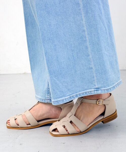 le.coeur blanc（ルクールブラン）の「le.coeur blancグルカサンダル（サンダル・レディース・ブラック/グレイッシュベージュ・38/37）」の13枚目の写真