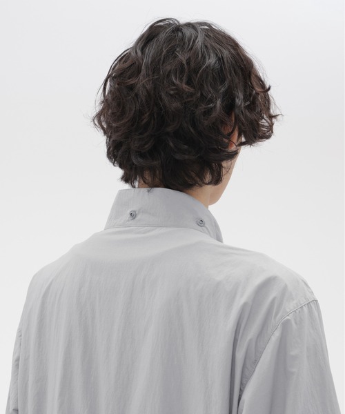 MARGARET HOWELL（マーガレットハウエル）の「RECYCLED NYLON LIGHTWEIGHT POP（ナイロンジャケット・メンズ・グレー/ブラック・LARGE/MEDIUM/X-LARGE）」の9枚目の写真