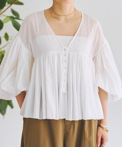 BEARDSLEY(ビアズリー)の「たっぷりギャザーVネックブラウス(シャツ/ブラウス・レディース・ダークグレー/ブラウン/ホワイト・FREE)」の4枚目の写真