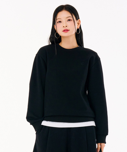 CHASECULT（チェイスカルト）の「共用エッセンシャルロゴスウェットシャツ-FARU5111B03（スウェット・メンズ・ブラック・90/100/110/95/105/115）」の4枚目の写真