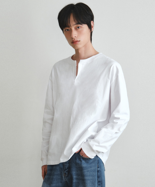 WEDNESDAY OASIS(ウェンズデーオアシス)の「アプリケトリムロングスリーブTシャツ_ホワイト(W26TP04)(Tシャツ/カットソー・メンズ・ホワイト・MEDIUM/LARGE)」の1枚目の写真