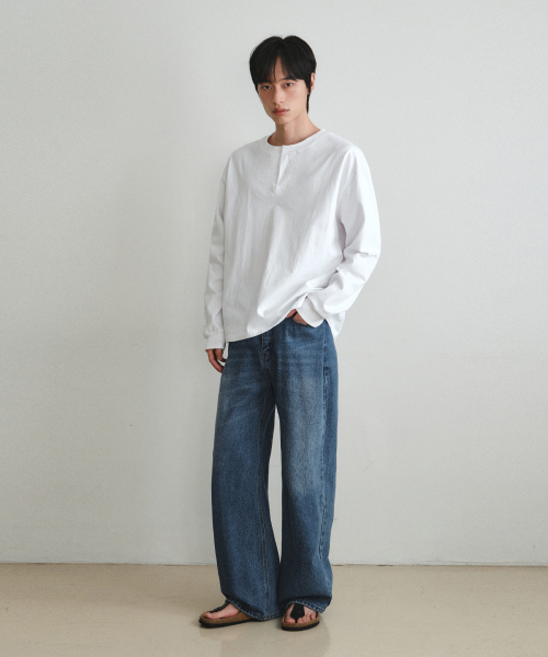 WEDNESDAY OASIS(ウェンズデーオアシス)の「アプリケトリムロングスリーブTシャツ_ホワイト(W26TP04)(Tシャツ/カットソー・メンズ・ホワイト・MEDIUM/LARGE)」の3枚目の写真