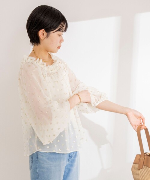 NOLLEY’S Sophi（ノーリーズソフィ）の「《セットアップ対応》ラメカットジャガードオフショルブラウス（シャツ/ブラウス・レディース・ブラック系その他/ホワイト系その他2・38）」の9枚目の写真