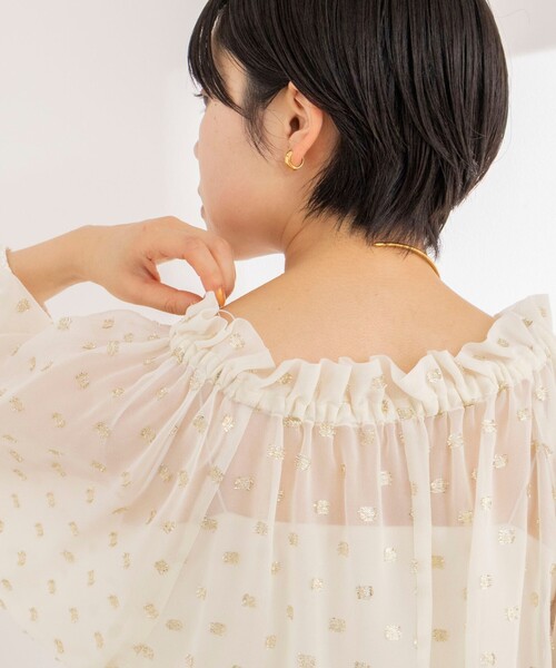 NOLLEY’S Sophi（ノーリーズソフィ）の「《セットアップ対応》ラメカットジャガードオフショルブラウス（シャツ/ブラウス・レディース・ブラック系その他/ホワイト系その他2・38）」の14枚目の写真