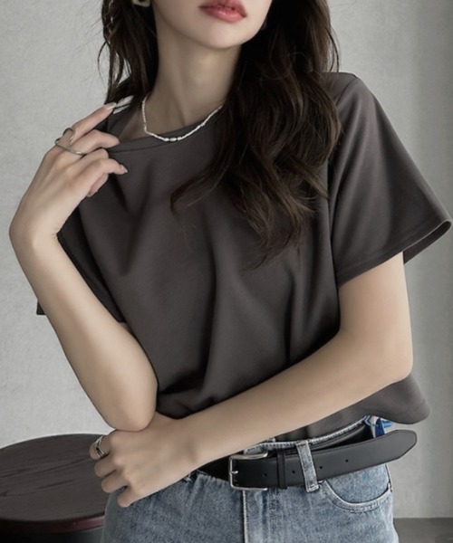 TREOVER(トレオーバー)の「デイリーに使いやすいショート丈Tシャツ(Tシャツ/カットソー・レディース・オフホワイト/オートミール/ブラック/チャコールグレー・FREE)」の3枚目の写真