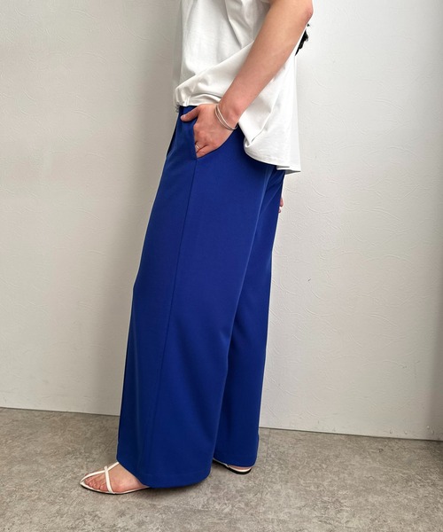 LHELBIE（レルビエ）の「ピンタックワイドパンツ（スラックス・レディース・イエロー/グリーン/ブラック/グレイッシュブルー/ブルー・M）」の13枚目の写真