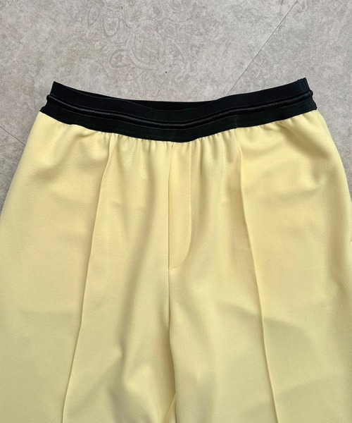 LHELBIE（レルビエ）の「ピンタックワイドパンツ（スラックス・レディース・イエロー/グリーン/ブラック/グレイッシュブルー/ブルー・M）」の7枚目の写真