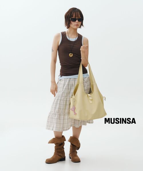 HAVEAWHALE(ハブアホエール)の「piggy buckle bag (YE)(ショルダーバッグ・レディース・その他・FREE)」の11枚目の写真