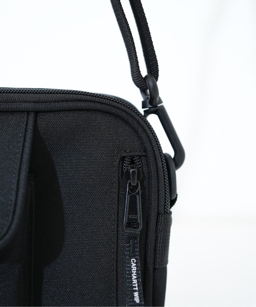 Carhartt WIP（カーハートダブリューアイピー）の「【Carhartt WIP / カーハートダブリューアイピー】ESSENTIALS BAG SMALL（ショルダーバッグ・メンズ・その他1/その他4/その他2/その他3・FREE）」の8枚目の写真