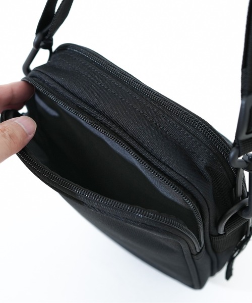 Carhartt WIP（カーハートダブリューアイピー）の「【Carhartt WIP / カーハートダブリューアイピー】ESSENTIALS BAG SMALL（ショルダーバッグ・メンズ・その他1/その他4/その他2/その他3・FREE）」の15枚目の写真