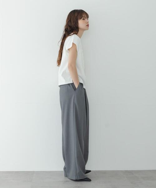 URBAN RESEARCH Sonny Label(アーバンリサーチサニーレーベル)の「フロントフリルプルオーバー(Tシャツ/カットソー・レディース・ブラック/オフホワイト/グリーン系その他・FREE)」の9枚目の写真