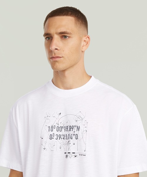G-STAR（ジースター）の「Coord Graphic Relaxed T-Shirt/コードグラフィックリラックスシルエットTシャツ（Tシャツ/カットソー・メンズ・ダークブラック/ホワイト・SMALL/MEDIUM/LARGE/X-LARGE/X-SMALL）」の4枚目の写真